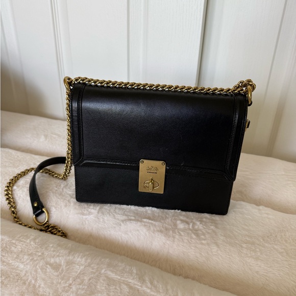 Coach Black Leather Hutton Shoulder Bag with Gold Hardware - Picture 3 of 7
